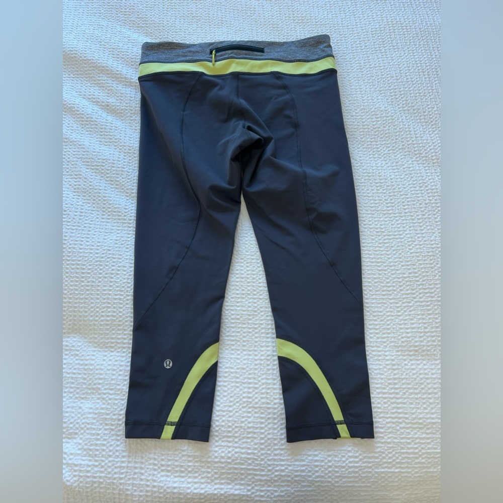Lululemon Gray Run Inspire Crop ll Leggings - Picture 3 of 9